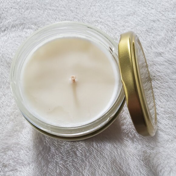 Evil Queen Skeleton Club Candle - Picture 3 of 4